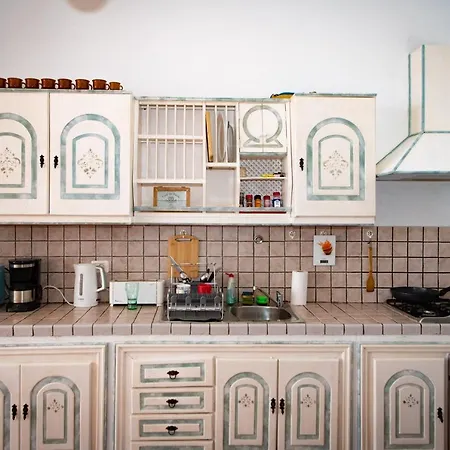 Blue Lagoon Πανσιόν *