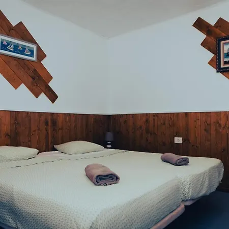 Blue Lagoon Πανσιόν