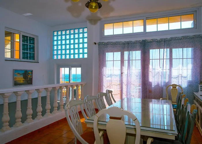 Blue Lagoon Guest house La Mareta