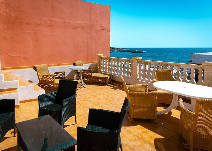 Blue Lagoon Guest house La Mareta