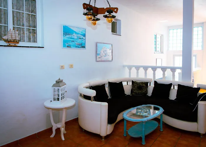 Blue Lagoon Guest house La Mareta