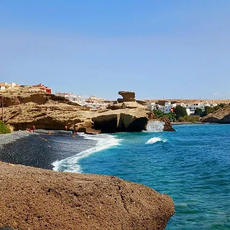 Blue Lagoon בית הארחה La Mareta