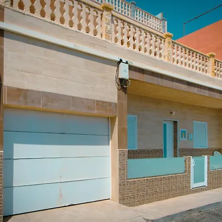 בית הארחה Blue Lagoon