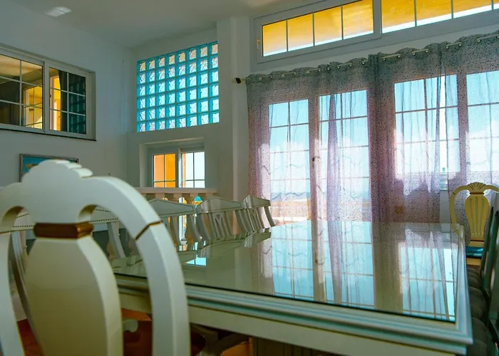 בית הארחה Blue Lagoon *