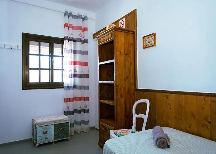 Blue Lagoon Guest house *